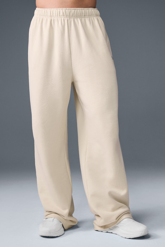 Shop Sweatpants for Women in Dubai Abu Dhabi UAE Alo Yoga UAE